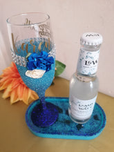 Load image into Gallery viewer, Personalised Glittered Champagne Flute