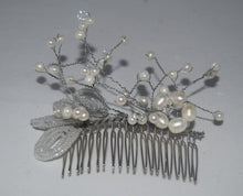 Load image into Gallery viewer, Silver Beaded Haircomb