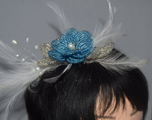 Load image into Gallery viewer, Freshwater Pearl Blue and Silver Beaded Comb