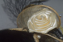 Load image into Gallery viewer, Ivory Fascinator