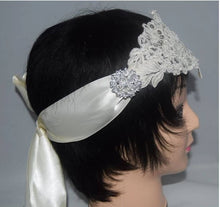 Load image into Gallery viewer, Vintage Lace Hair Band
