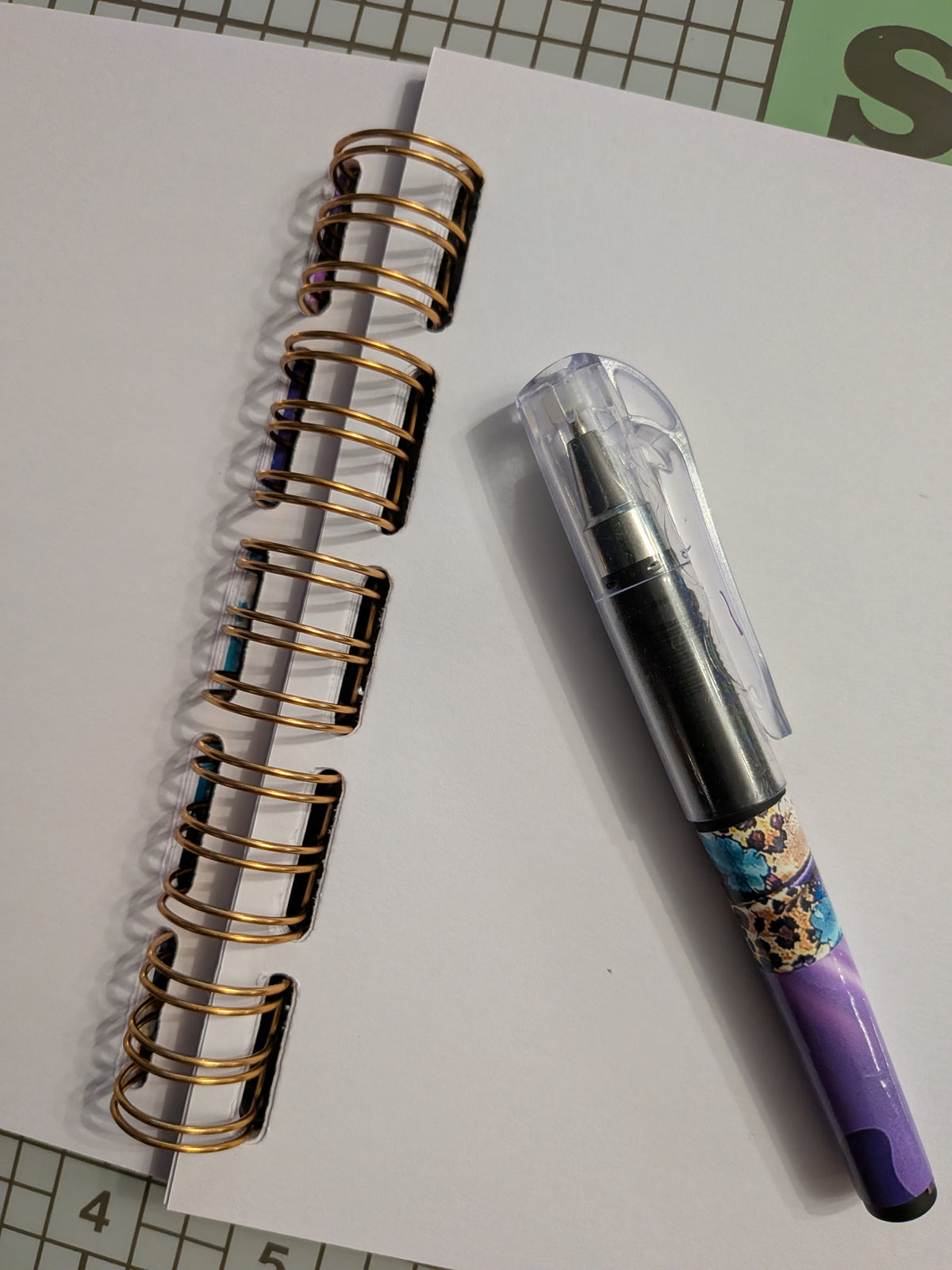 4x5.75" Wired‑Bound Hardback Notebook + FREE Matching Pen