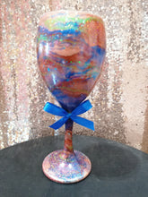Load image into Gallery viewer, Embedded Glitter Wine Glass
