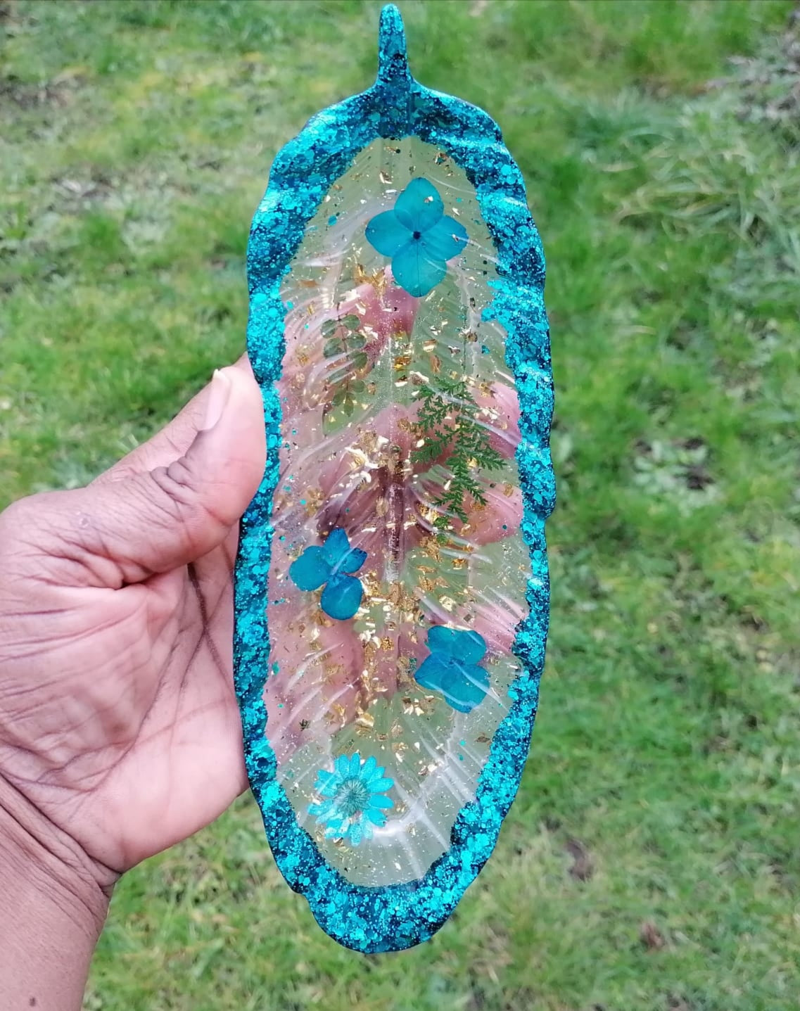 Dried Flower Feather trinket tray