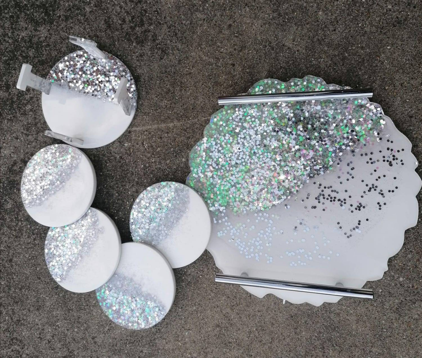 SET of resin geode luxury tray with 4 coasters and coaster holder
