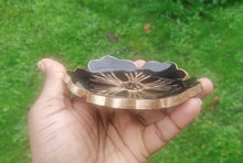 Load image into Gallery viewer, Black Gold Resin Platter bowl and set of 4 matching coasters
